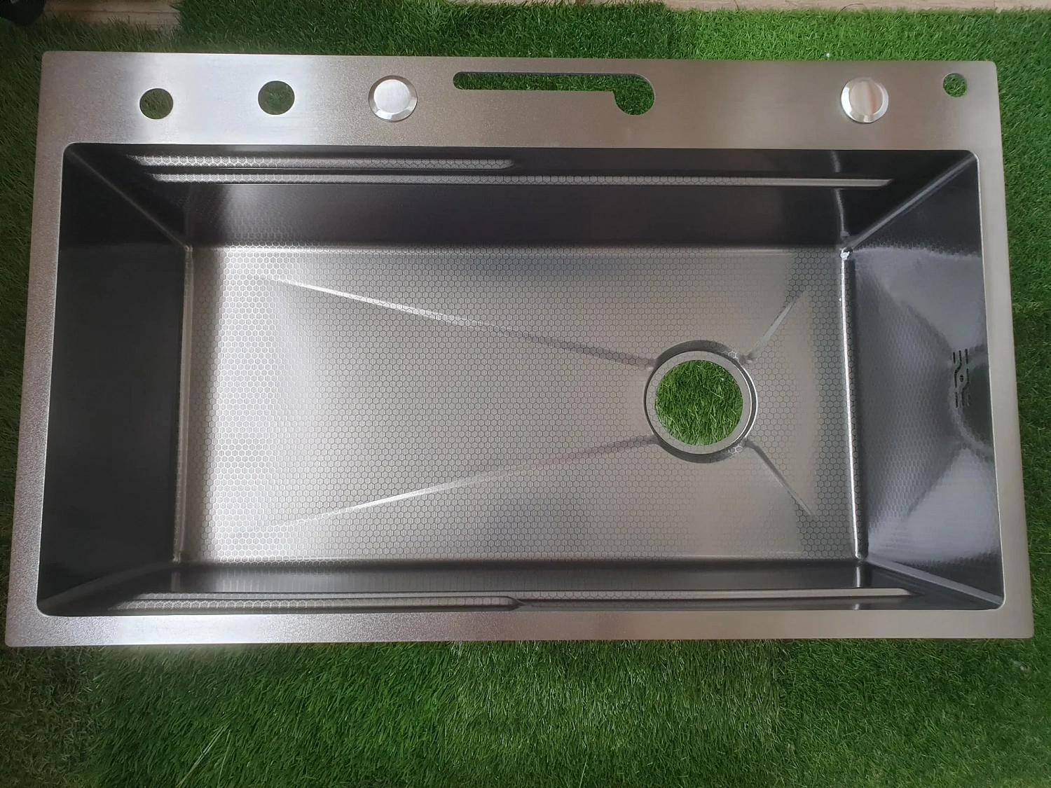 Багатофункціональне кухонна мийка з нержавіючої сталі в комплекті зі змішувачем