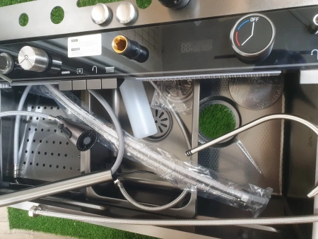 Багатофункціональне кухонна мийка з нержавіючої сталі в комплекті зі змішувачем